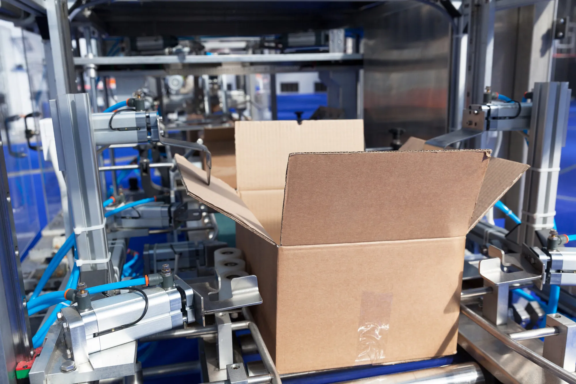 Cardboard package box packing machine